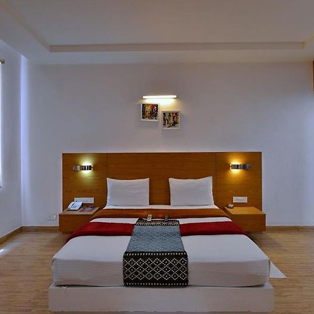 Jassons Sheesh Mahal Hotel Murthal Exterior photo