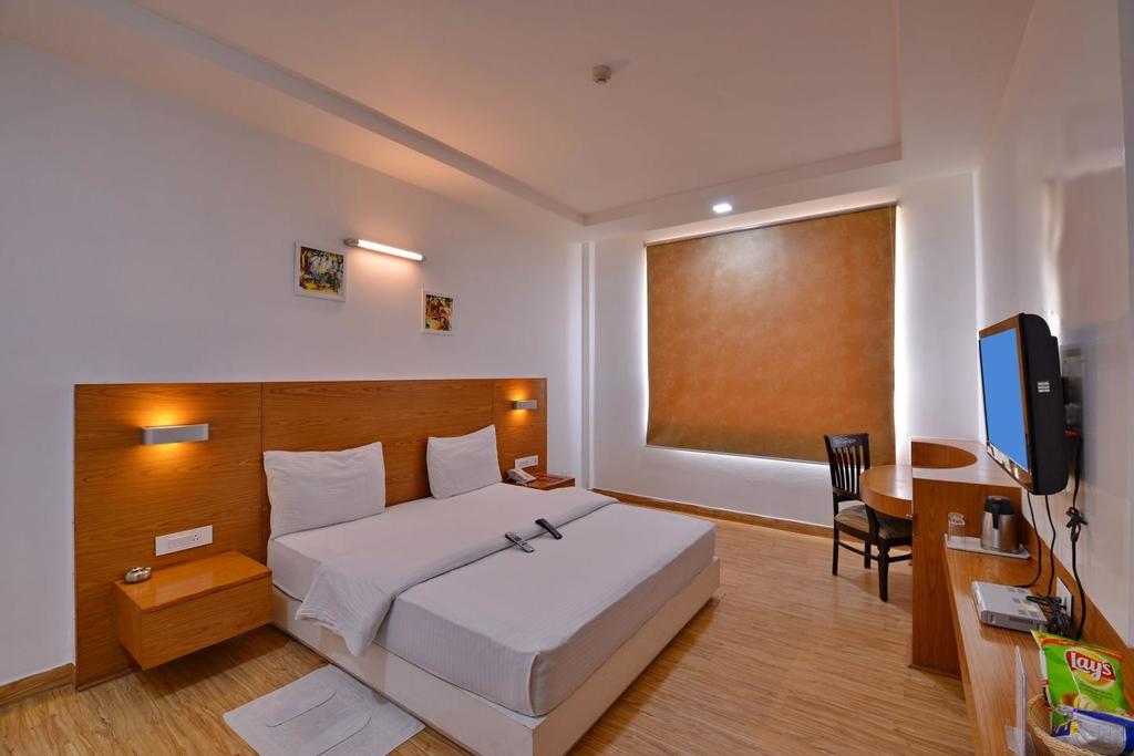 Jassons Sheesh Mahal Hotel Murthal Exterior photo