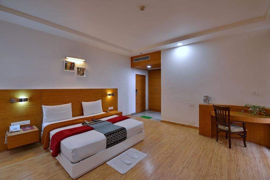 Jassons Sheesh Mahal Hotel Murthal Exterior photo